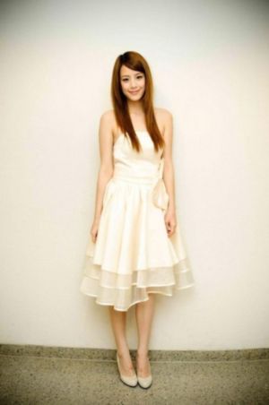 欧美眼妆的画法步骤_JVID性感写真