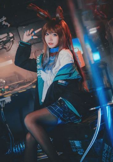 欧美av撸撸鸟av_完整版高清下载