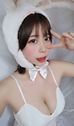 国产精品欧美中文字幕_超清免费高清观看